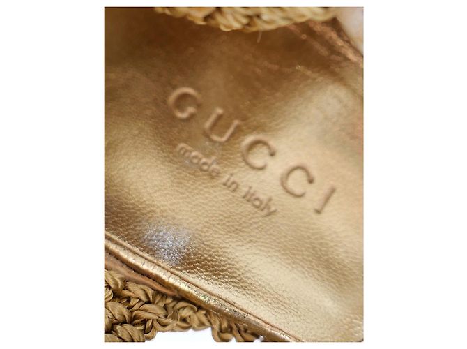 Gucci x Frida Giannini Primavera 2011 Tacchi in Pelle Dorata e Macramè D'oro - vista 6