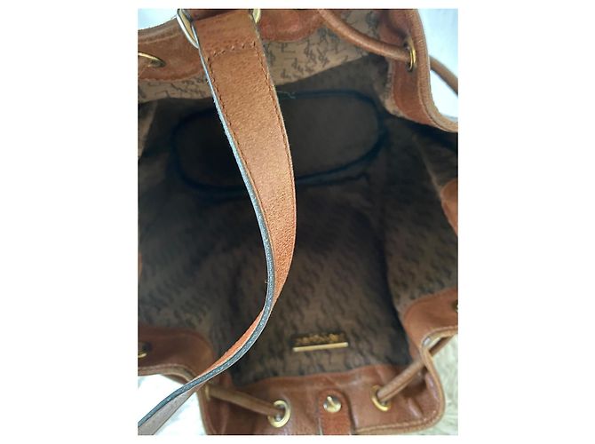 Borsa a spalla Cartier in pelle e camoscio bordeaux Bordò - vista 9