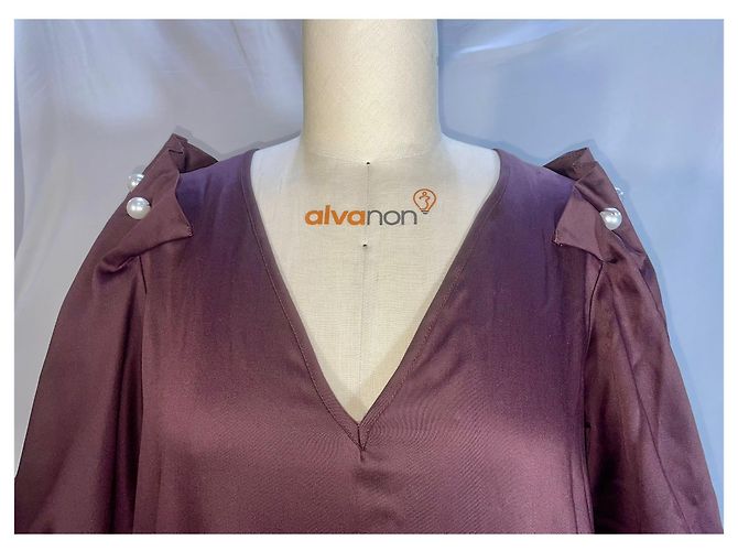Autre Marque Maxikleid aus Tencel in Maroon mit Kunstperlenverzierung Louella Mutter der Perle Braun Rot - Ansicht 10