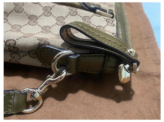 Borsa a mano Gucci Sukey in tela monogramma e pelle verde oliva - vista 10