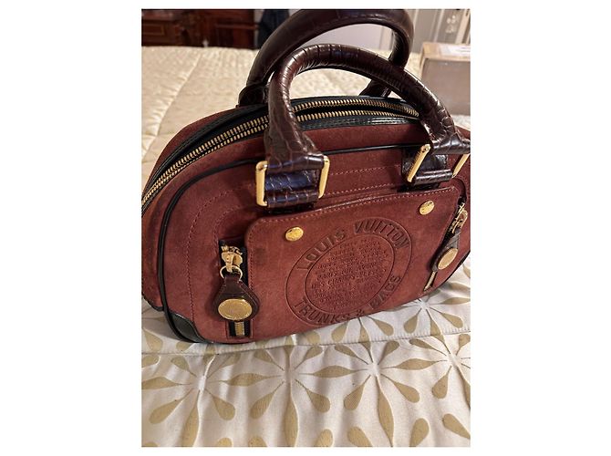 Borsa Louis Vuitton in pelle di cervo rosso scuro Bordò - vista 17