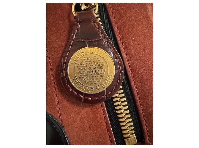 Borsa Louis Vuitton in pelle di cervo rosso scuro Bordò - vista 2