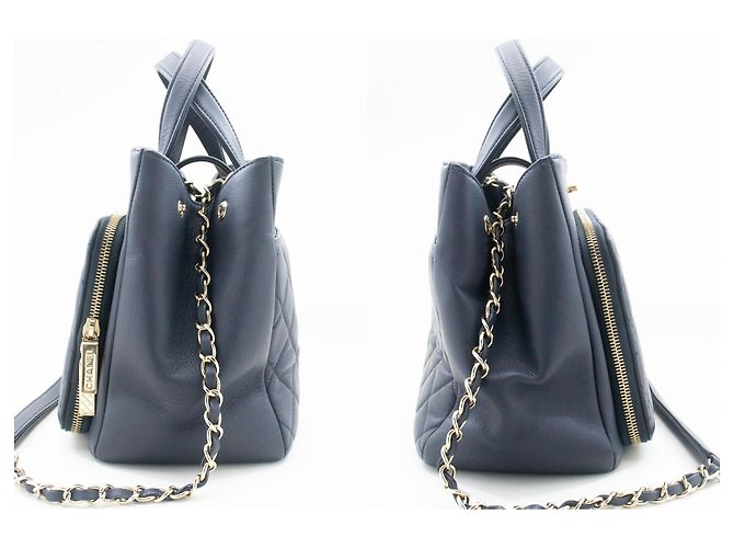 Bolsa de ombro em couro de bezerro texturizado azul marinho CHANEL, acolchoada - vista 5