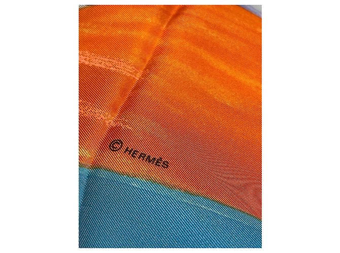 Foulard Hermès Smiles in third millenary Multicolore 90x90 - vista 2