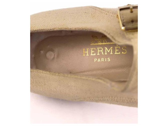 Hermès Scarpe beige con fibbia - vista 5