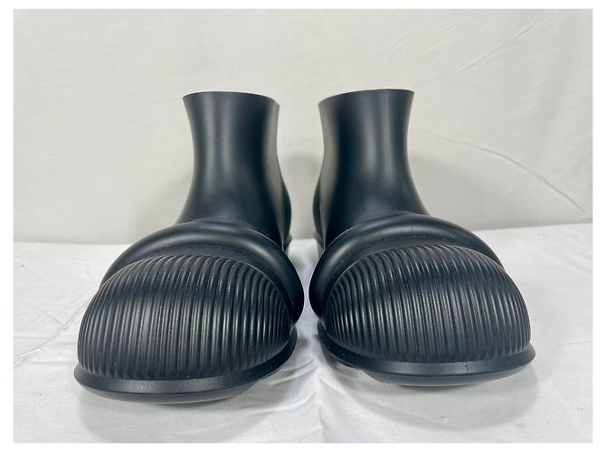 Loewe Knöchelregenstiefel aus schwarzem Gummi - Ansicht 5