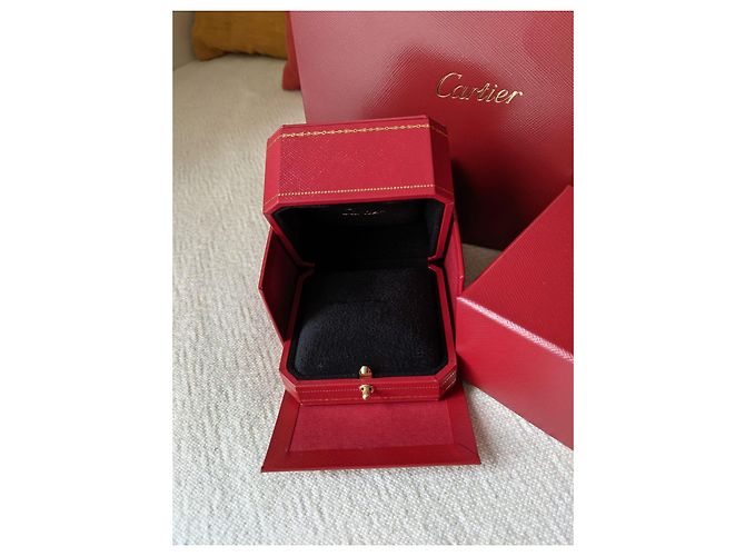 Cartier Love Trinity JUC ring inner and outer box paper bag Red - view 6