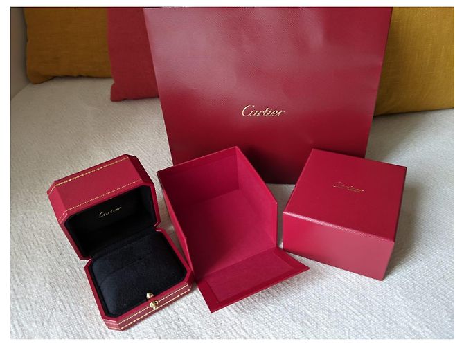 Cartier Love Trinity JUC ring inner and outer box paper bag Red - view 7