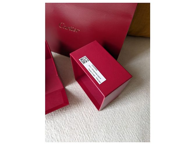Cartier Love Trinity JUC ring inner and outer box paper bag Red - view 8
