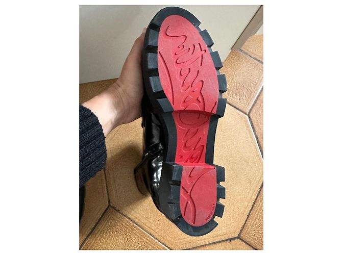 Christian Louboutin Moc Booty Stivaletti in vernice nero 38 - vista 7
