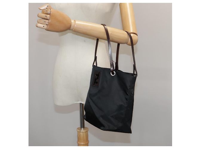 Borsa a mano FENDI in nylon nero Auth ep6199 - vista 21