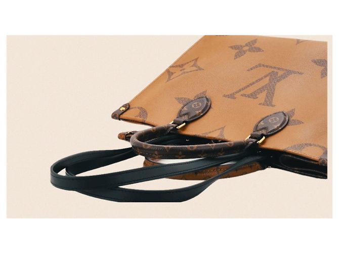Louis Vuitton OnTheGo Tote Reverse Monogram Giant MM Marrone - vista 6