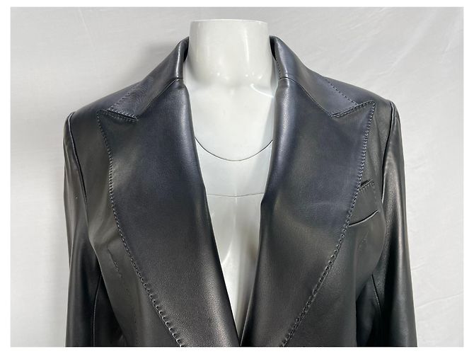 Tom Ford Single-Breasted Blazer with Pockets in Black Leather - view 15