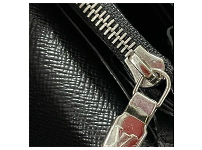 Cartera larga Sarah Louis Vuitton en cuero Epi negro - vista 6