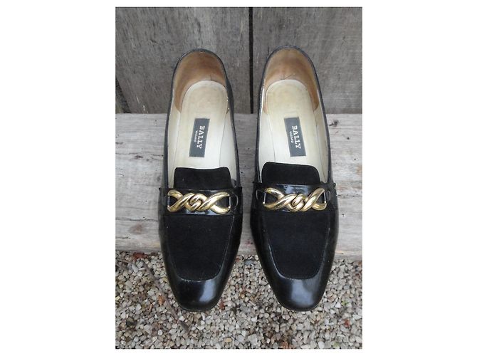 Mocassini con tacco Bally in vernice nera Nero - vista 3