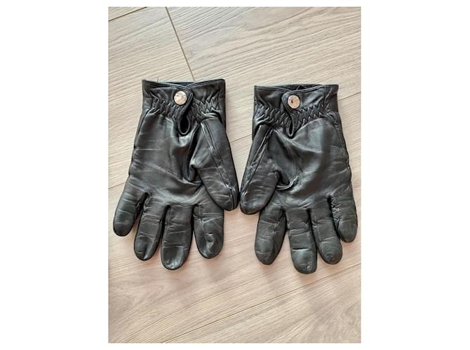 Prada Handschuhe aus schwarzem Lammleder - Ansicht 3
