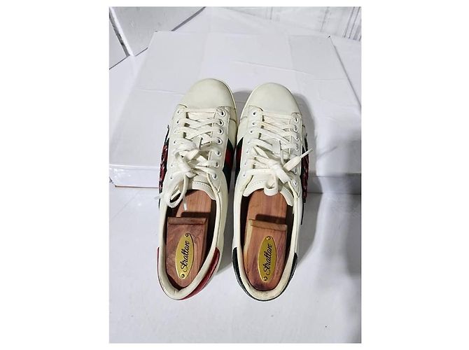 Baskets basses Gucci en cuir Ace Web blanches taille 41 - vue 9