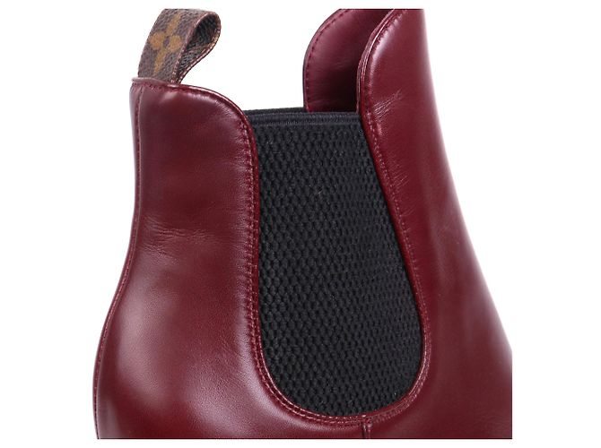 LOUIS VUITTON - Botas de tobillo de cuero burdeos de Louis Vuitton - vista 5
