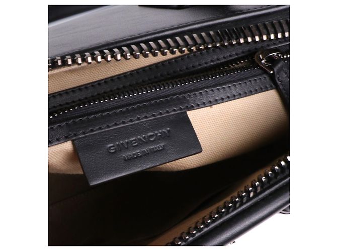 GIVENCHY - Borsa Antigona di Givenchy in pelle liscia nera Nero - vista 7