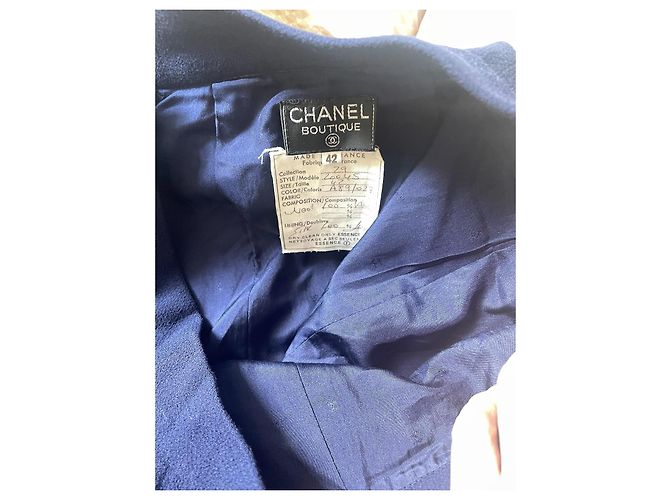 Cambon Chanel 1992 leather button suit set Blue - view 10
