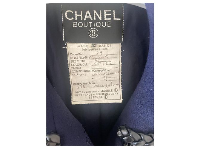 Cambon Chanel 1992 leather button suit set Blue - view 3