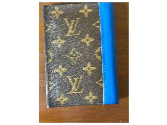 Louis Vuitton Monogram Porta pasaporte de piel Monograma - vista 2