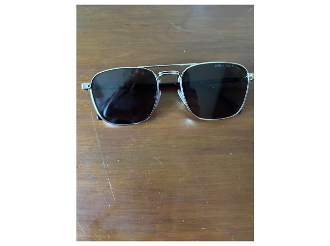 Louis Vuitton Firma LV Metal Square Metallico - vista 2