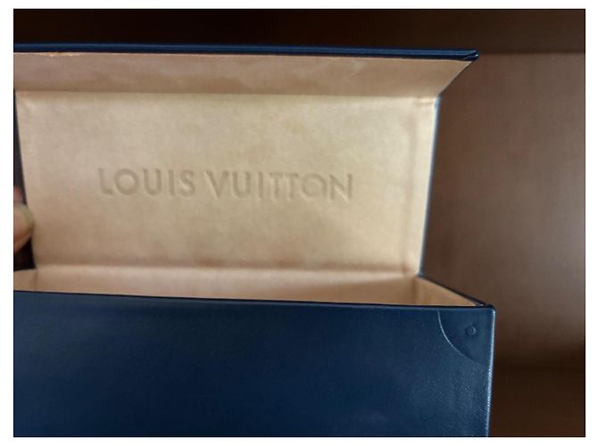Louis Vuitton Firma LV Metal Square Metallico - vista 6