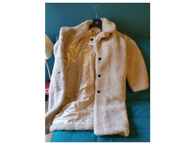 Gerard Darel Abrigo teddy aquí en Darel Beige - vista 4