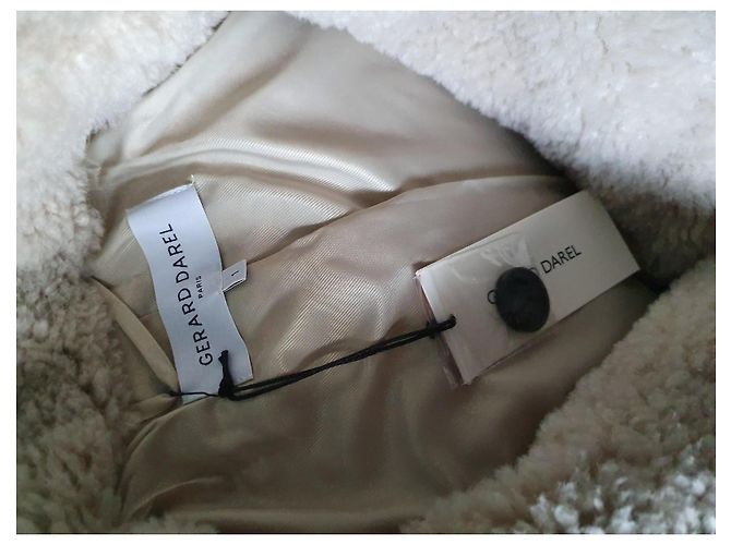 Gerard Darel Abrigo teddy aquí en Darel Beige - vista 7