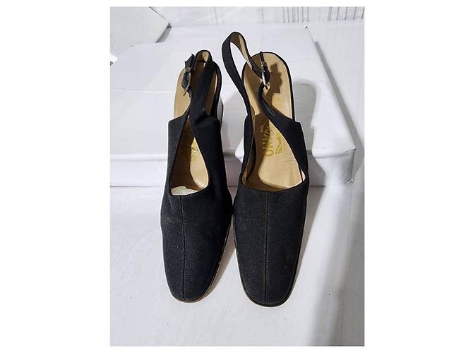 Salvatore Ferragamo Talon Compensé Noir Taille 7 - vue 3