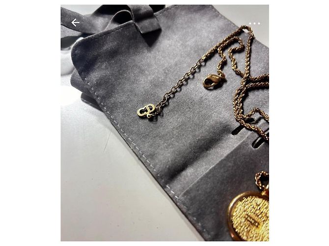 Collana Christian Dior dorata con pendente CD D'oro - vista 6