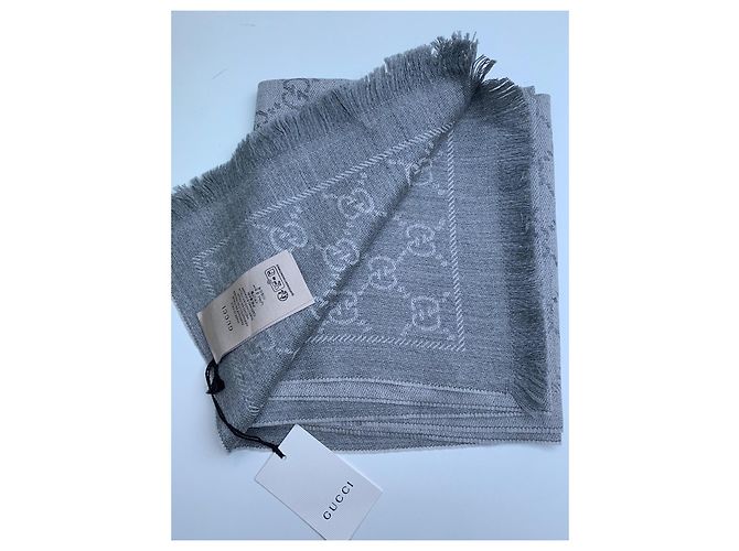 Sciarpa Gucci GG grigia in seta e lana Grigio - vista 4