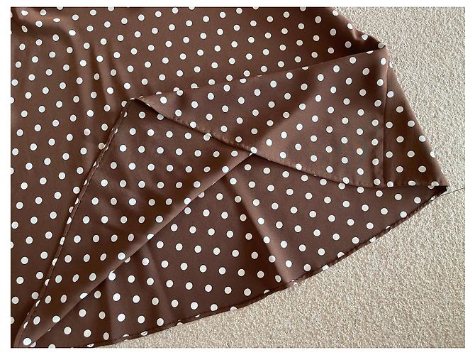 Autre Marque Falda trapezoidal marrón con lunares blanco roto talla 36 Castaño - vista 5