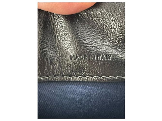 Marni Trunk Mini Farbblock Schultertasche aus beigem Leder - Ansicht 16
