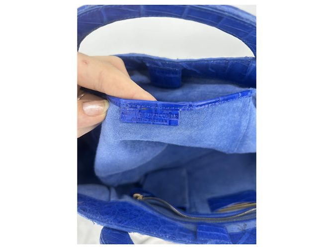 Nancy Gonzalez Genuine crocodile handbag Blue Gold hardware - view 13