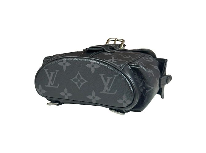Twist Sac à épaule Nano Christopher Monogram Eclipse de Louis Vuitton Noir - vue 5
