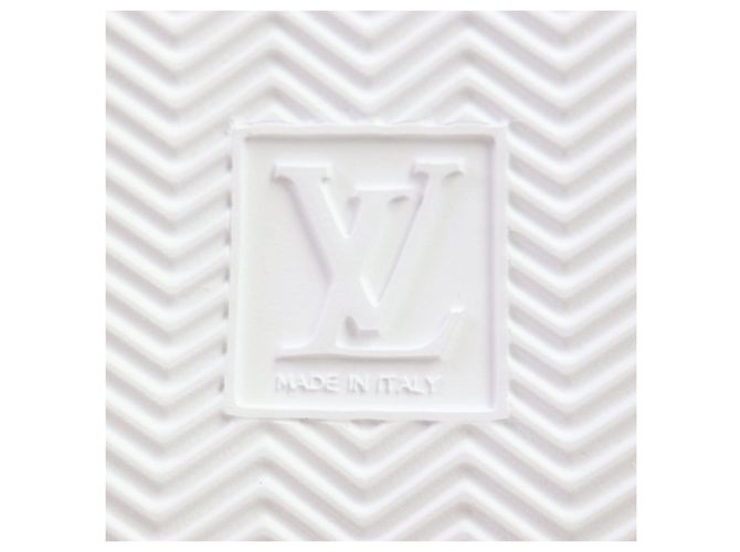 Louis Vuitton Monogram Beverly Hills Sneakers - view 12
