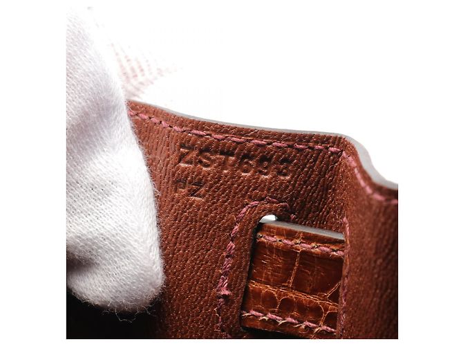 Sac à main Hermès Kelly 28 en alligator marron - vue 5