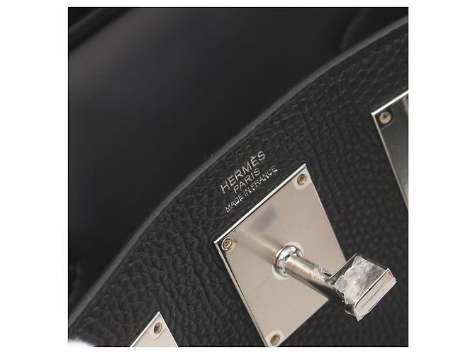 Hermès Sac à taille Hermes Kelly Accado PM Noir - vue 4