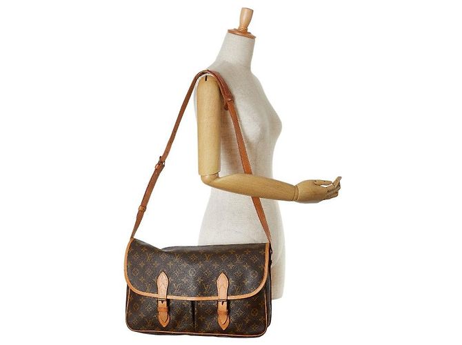 Borsa a spalla Gibeciere GM Monogram di Louis Vuitton Marrone - vista 7