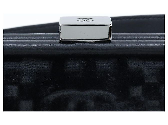 Borsa a spalla in velluto Chanel A33096 Nero - vista 8