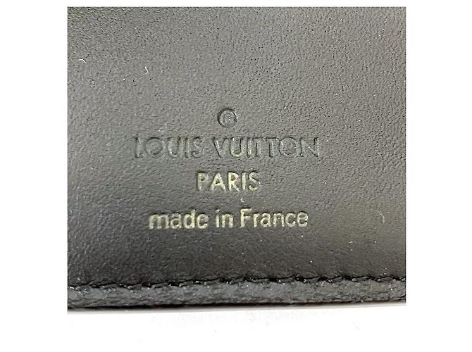 Louis Vuitton Capucines Compact Wallet M82764 Black - view 4