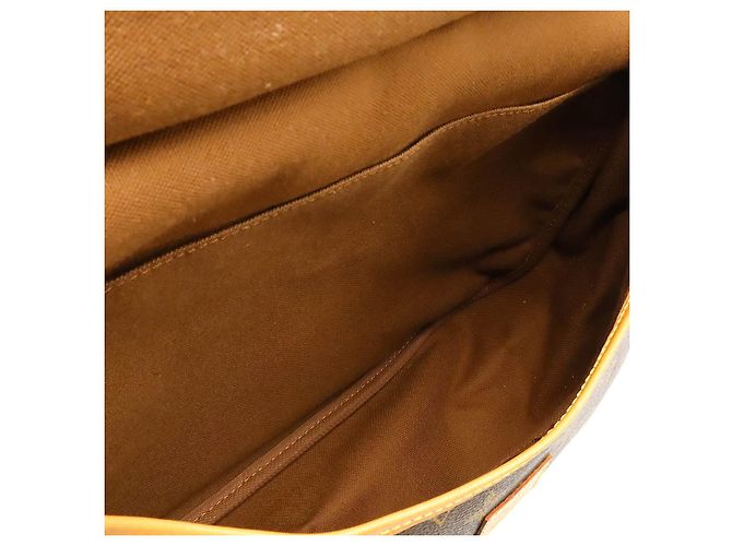 Louis Vuitton Monogram Saumur 35 Shoulder Bag M42254 Brown - view 4