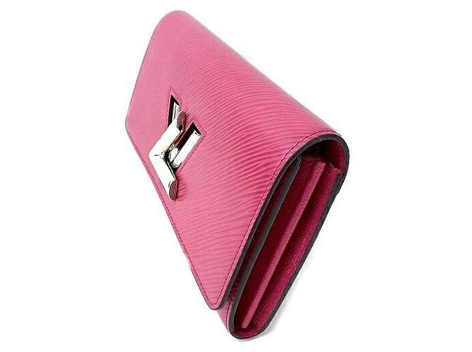 Louis Vuitton Twist Wallet M62362 Pink - view 9