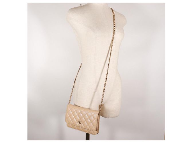 Portafoglio classico a catena Chanel in pelle caviar Beige - vista 5