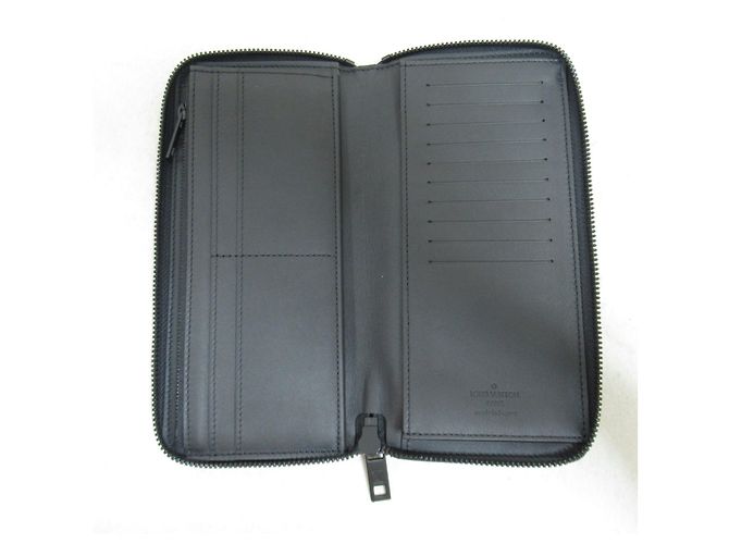 Louis Vuitton Zippy Wallet Vertical Leather Black M81743 - view 6