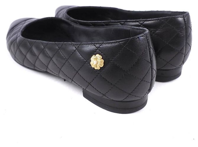 Pumps in vitello Matelassé di Chanel Nero - vista 4