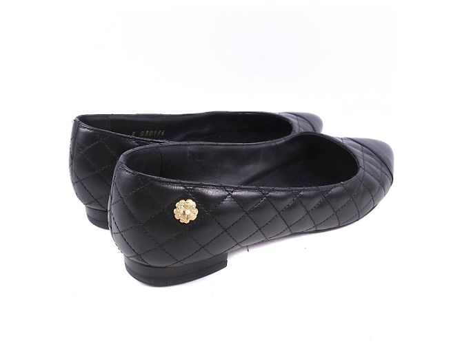 Pumps in vitello Matelassé di Chanel Nero - vista 5