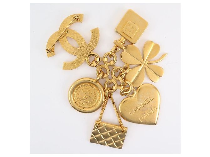Spilla a forma di cuore a quadrifoglio placcata in oro Chanel D'oro - vista 3